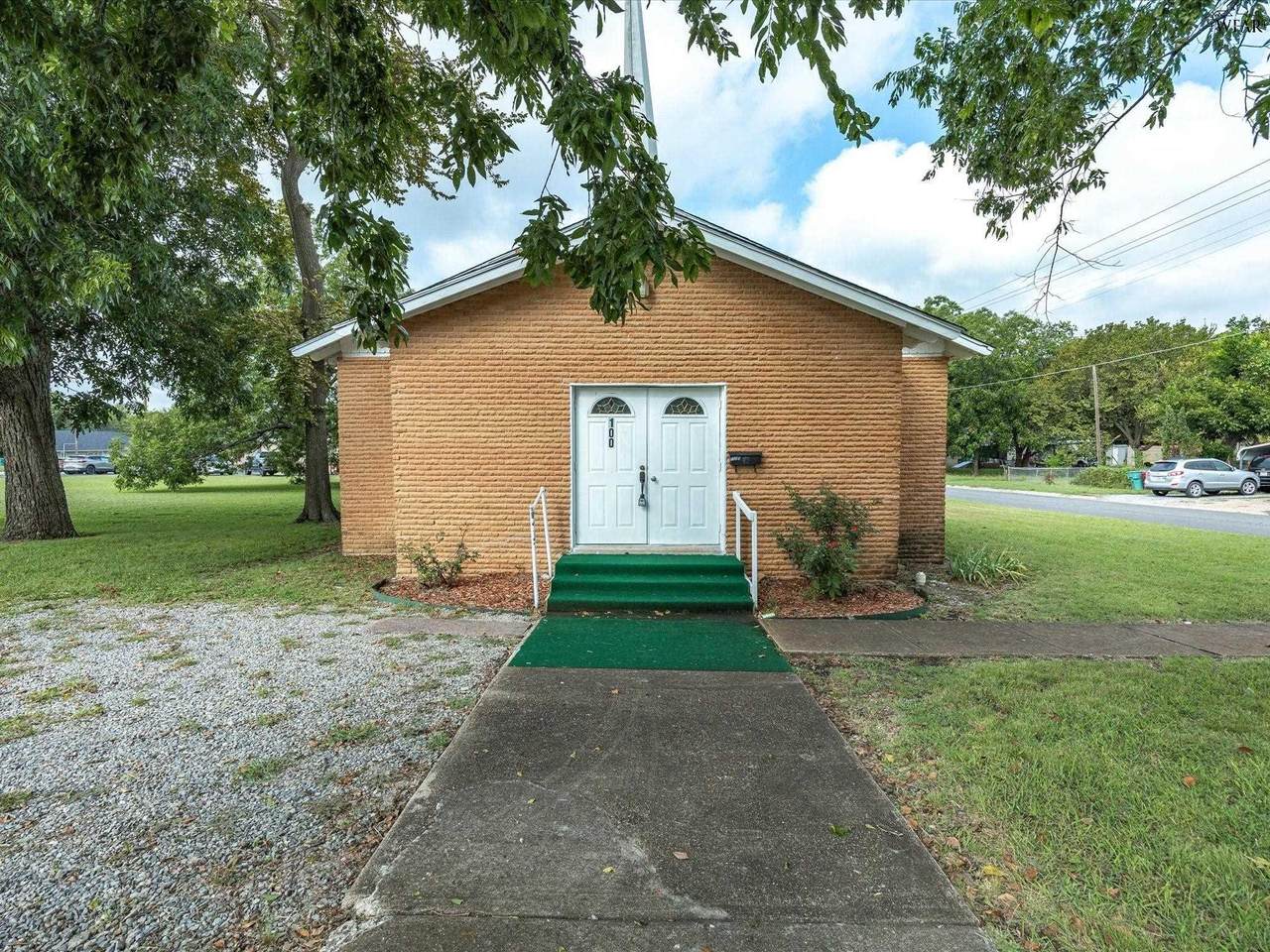 2004 Houston Street - Photo 1