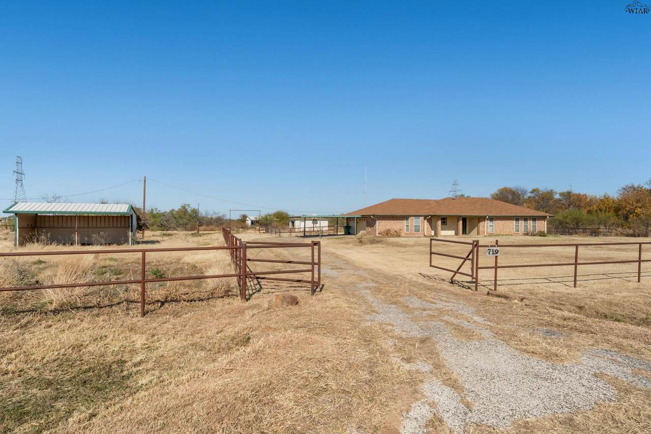 719 Mahler Road - Photo 1