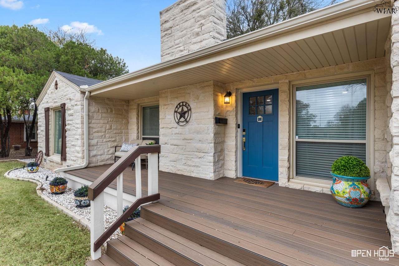 3708 Kessler Boulevard - Photo 1