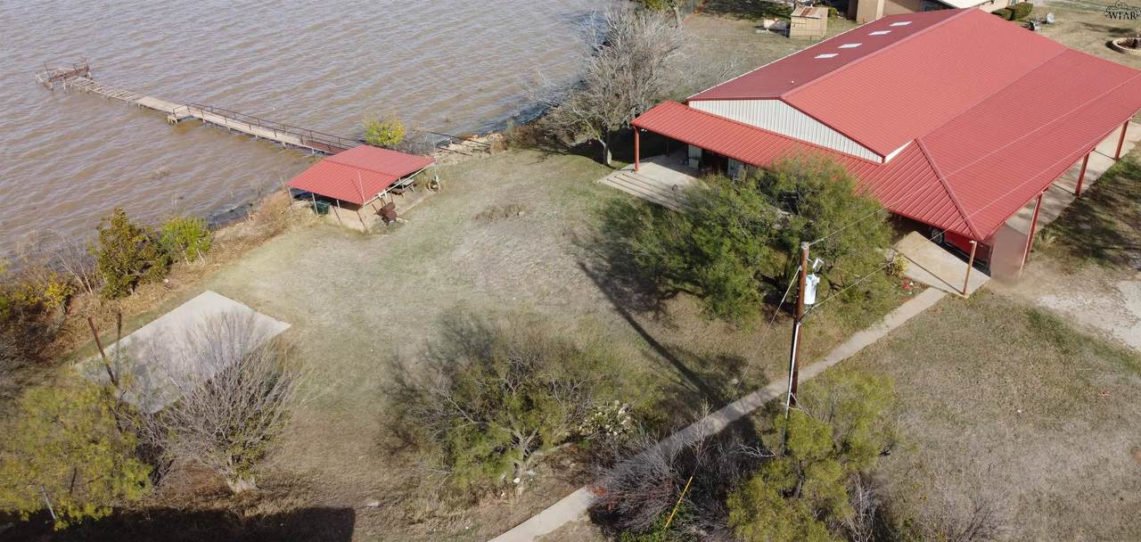 1821 Lake Road - Photo 1