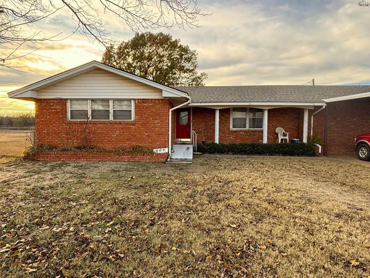603 West Avenue - Photo 1