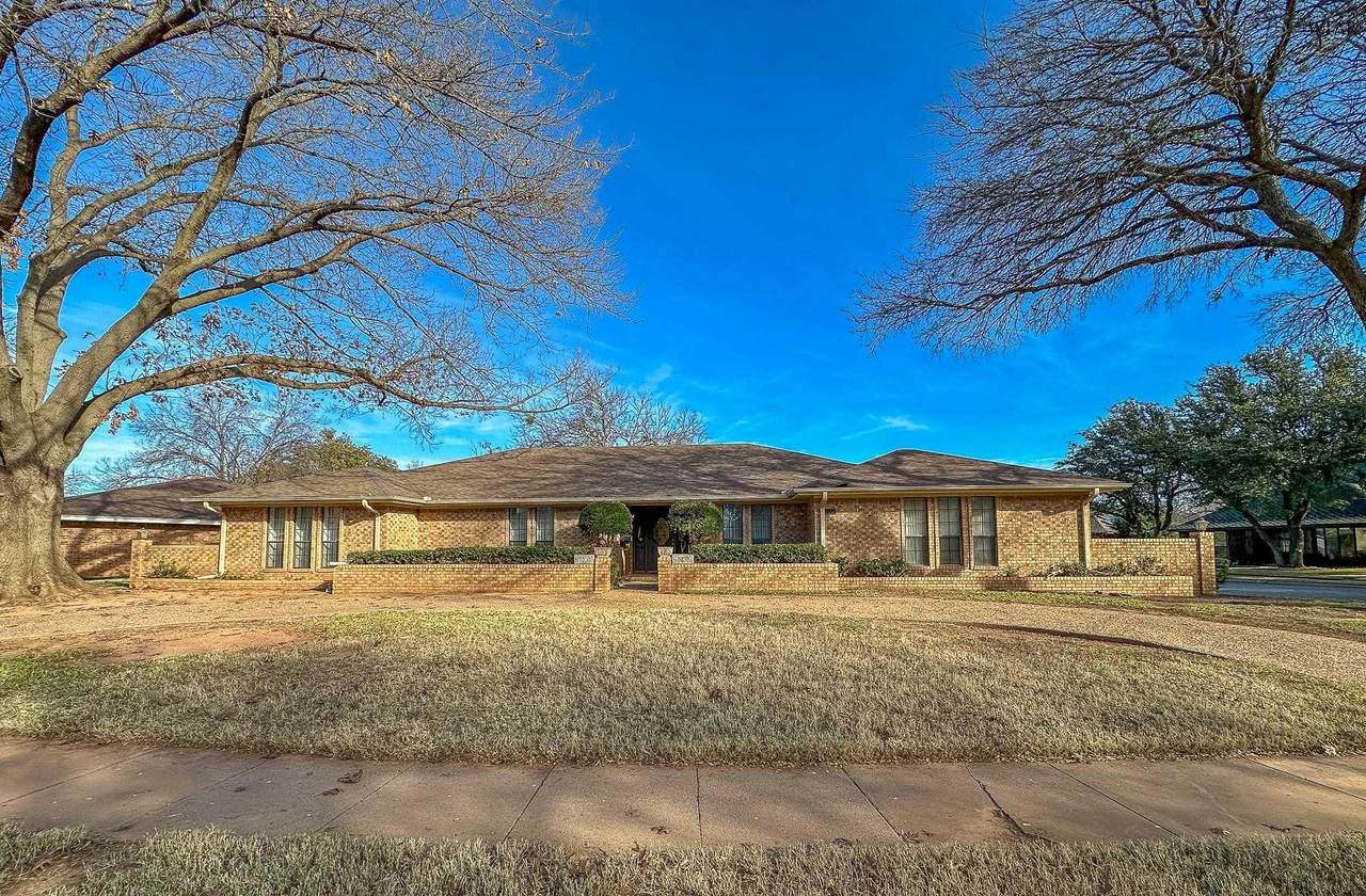 2509 Garden Grove Lane - Photo 1