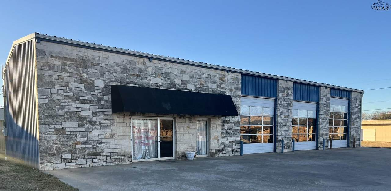 211 Bridge Street - Photo 1