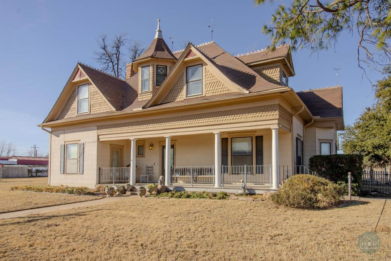 2106 and 2116 Main Street - Photo 1