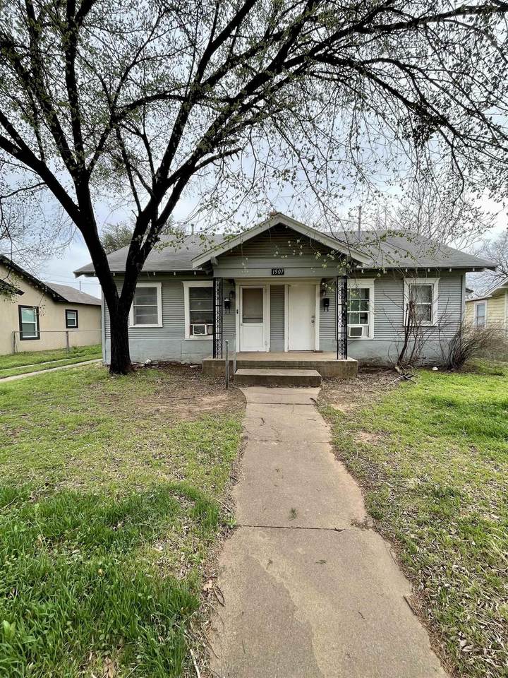 1907 Keeler Avenue - Photo 1