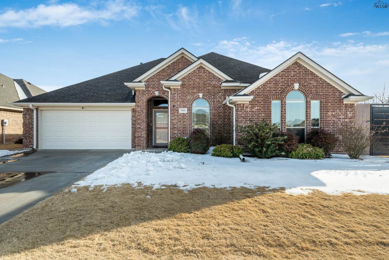 5000 Spring Hill Drive - Photo 1