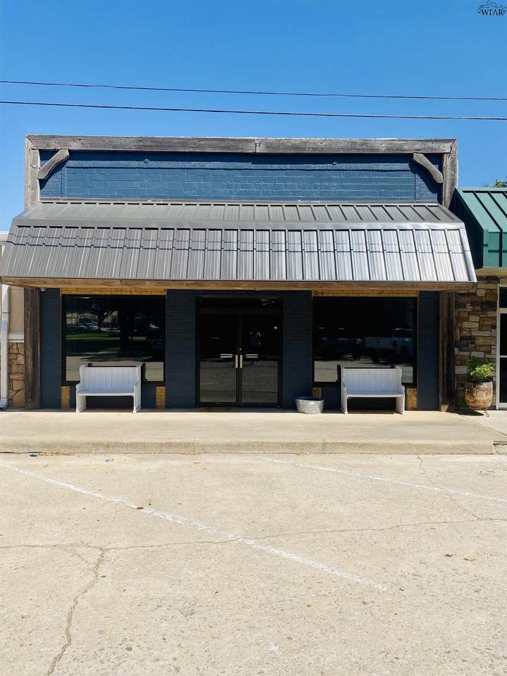 114 Ikard Street - Photo 1