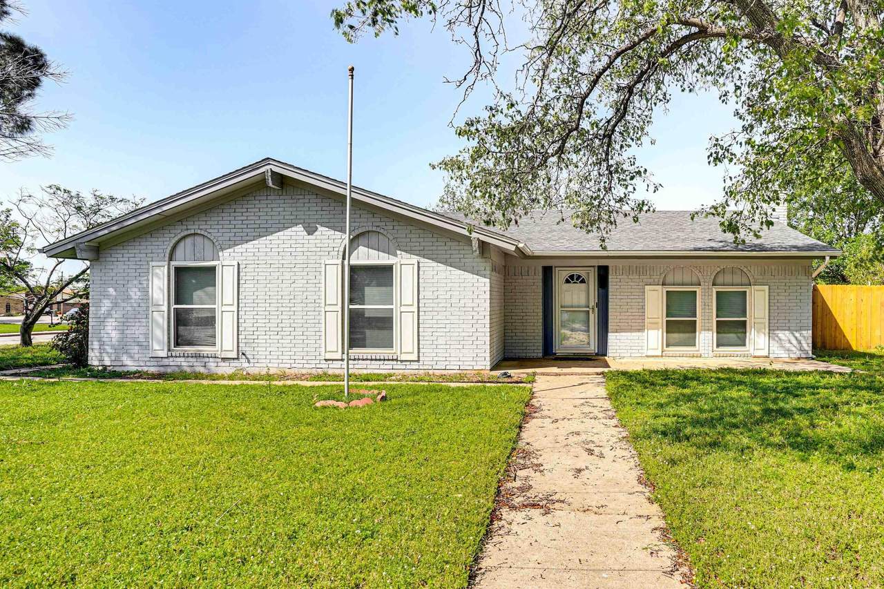 4626 Trailwood Drive - Photo 1