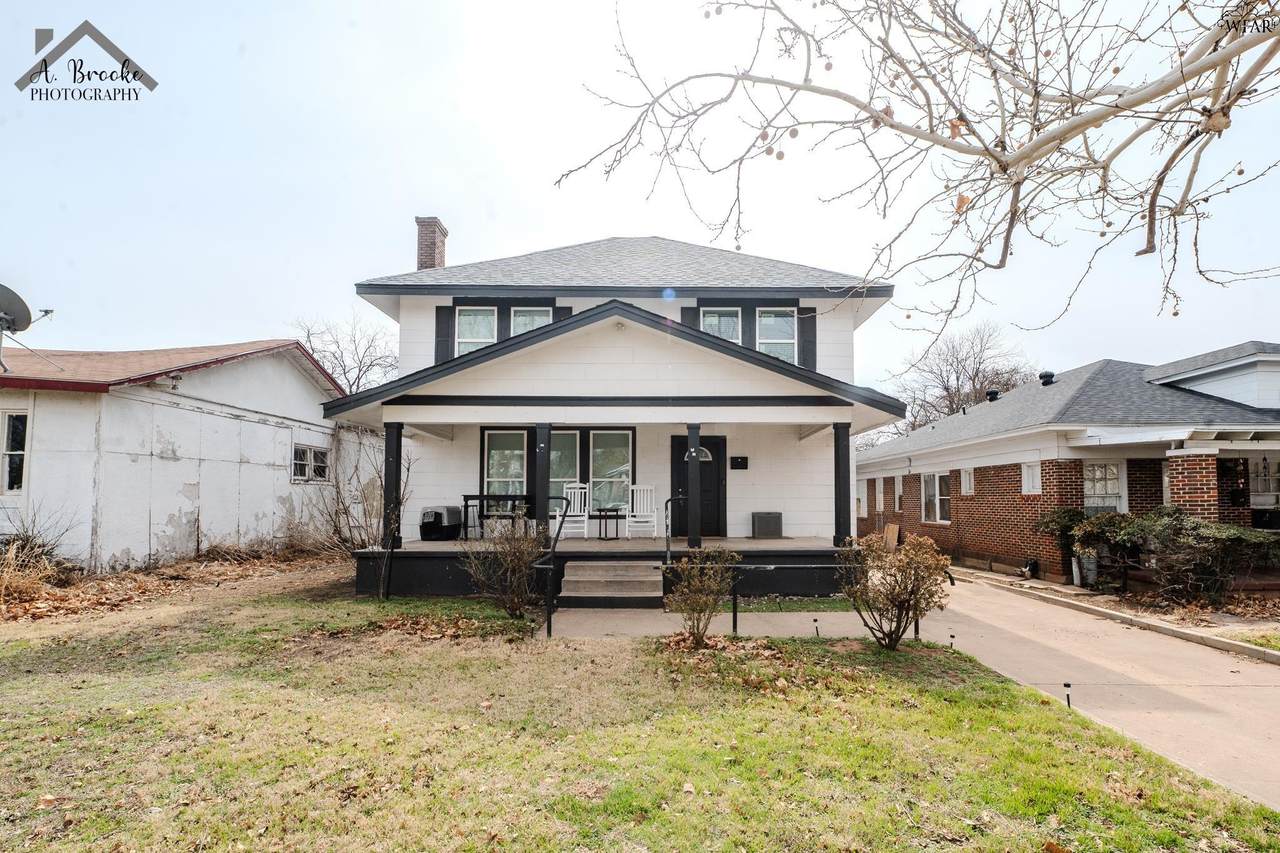 1717 Elizabeth Avenue - Photo 1