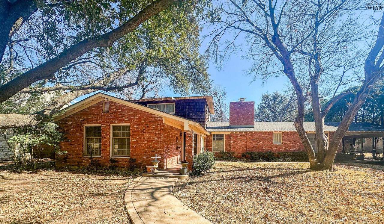 4219 Lake Park Drive - Photo 1