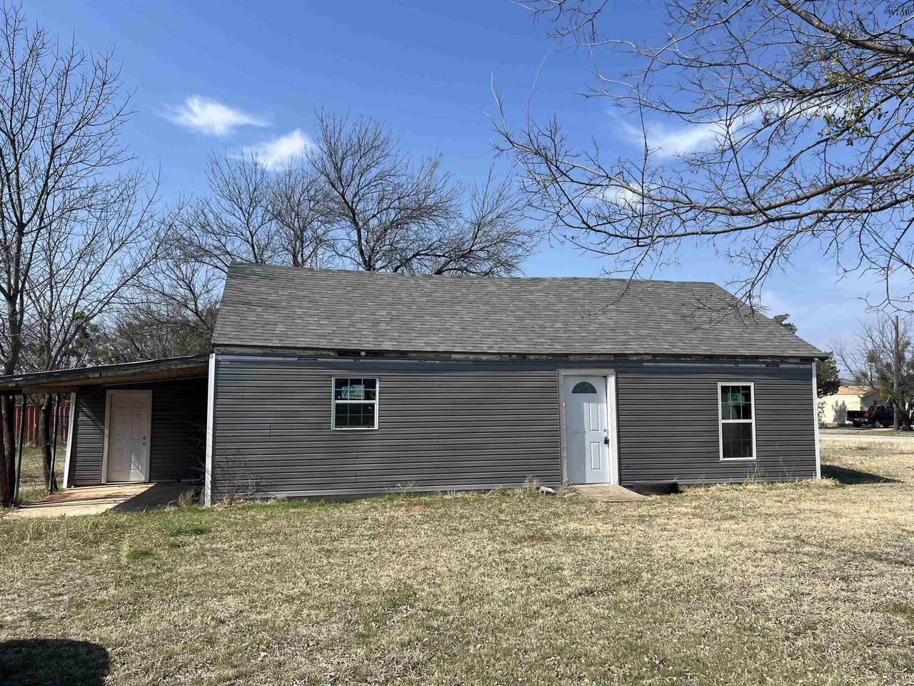 1015 Bridge Street - Photo 1