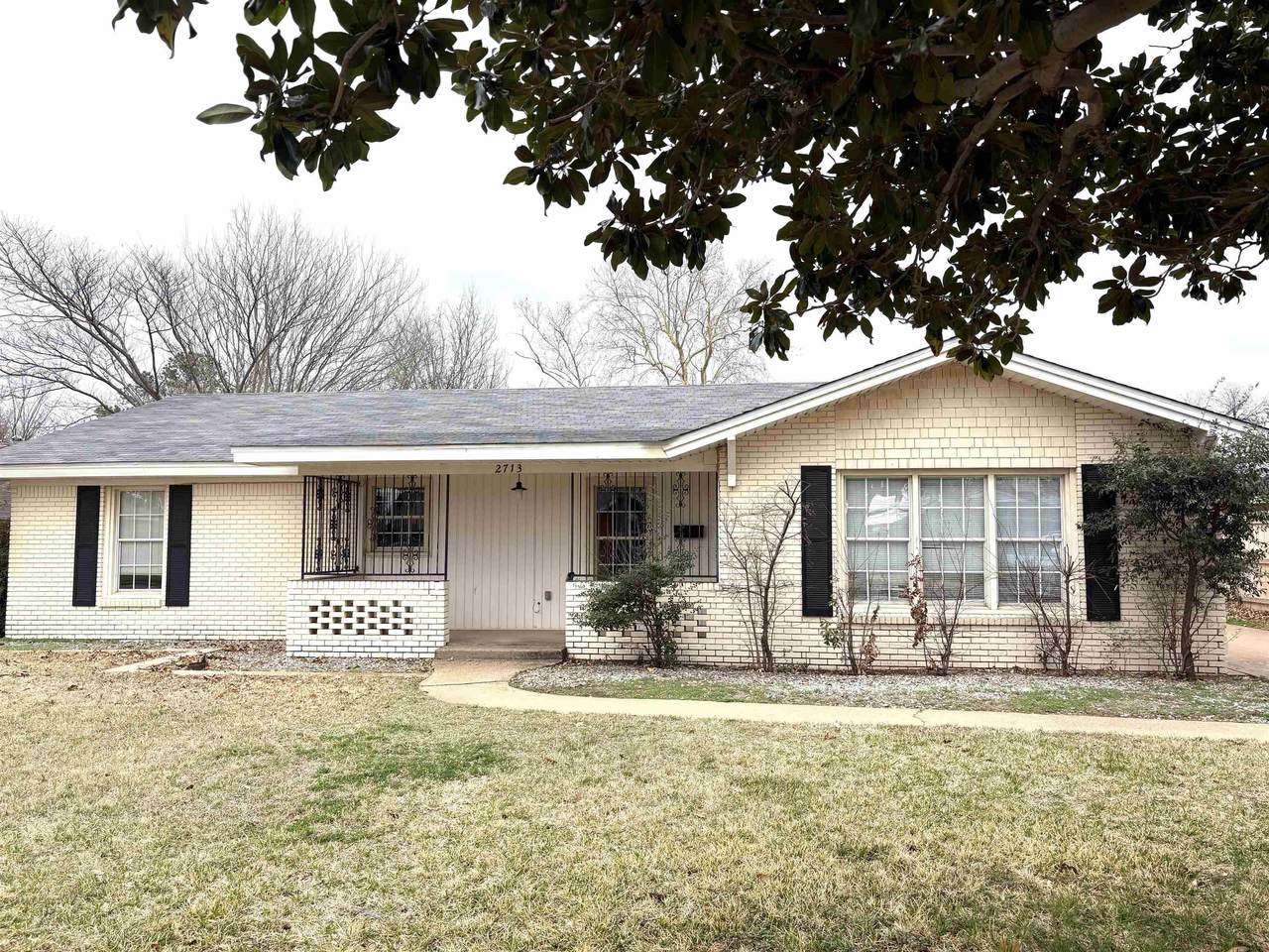 2713 Devon Road - Photo 1