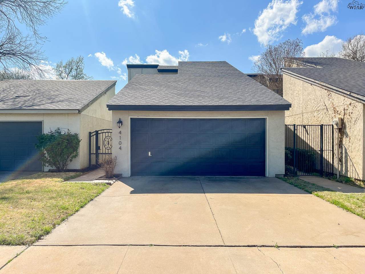 4104 Picasso Drive - Photo 1