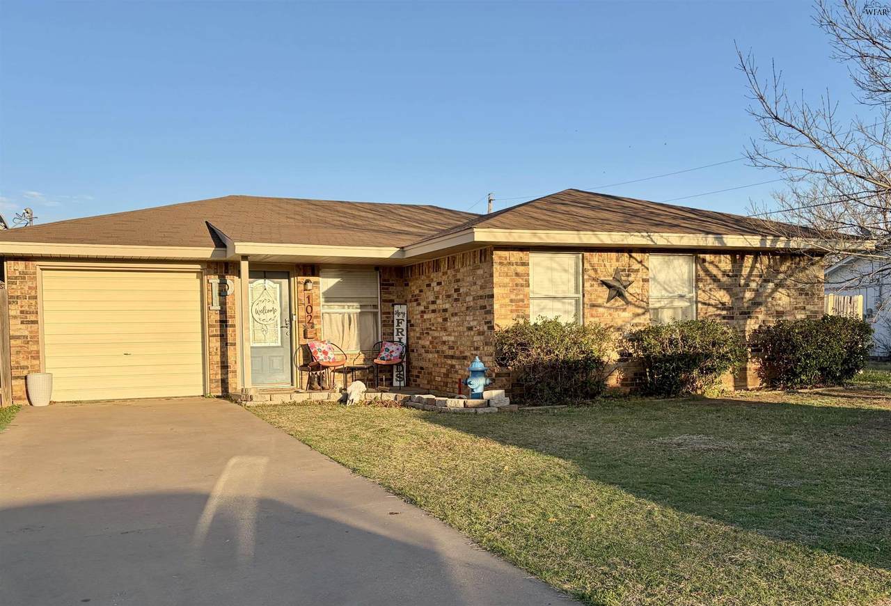 102 Cedar Elm Street - Photo 1