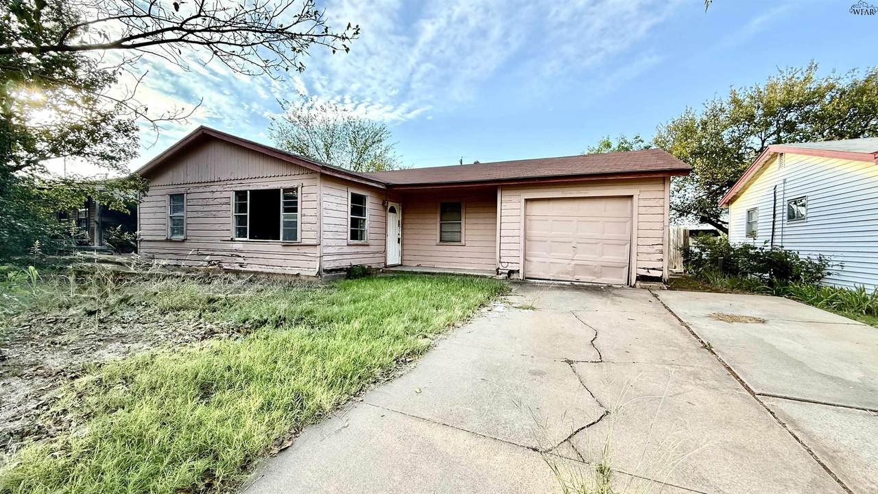 1111 Ireland Street - Photo 1