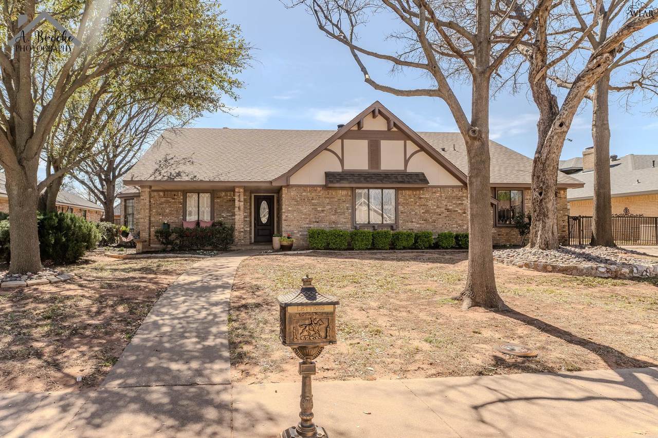 4413 Shady Lane - Photo 1