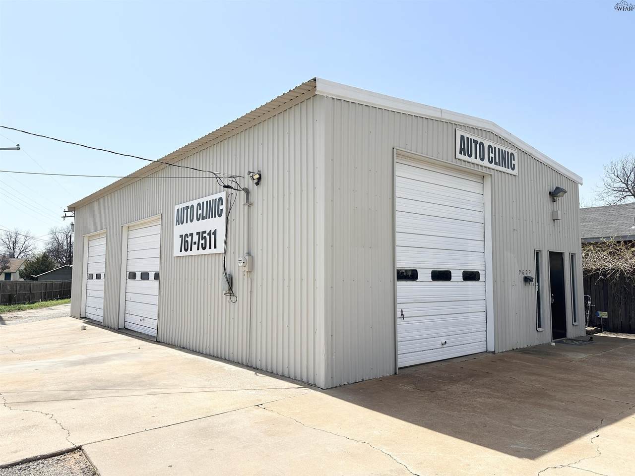 2609 10TH STREET - Photo 1