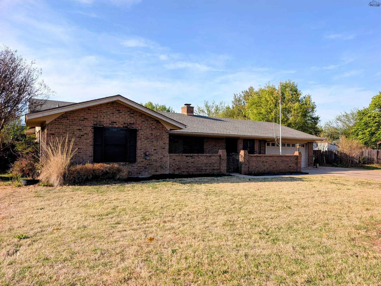 1026 Jan Lee Drive - Photo 1