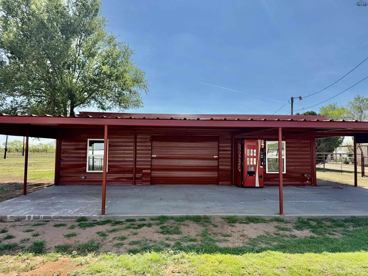 9481 Seymour Highway - Photo 1