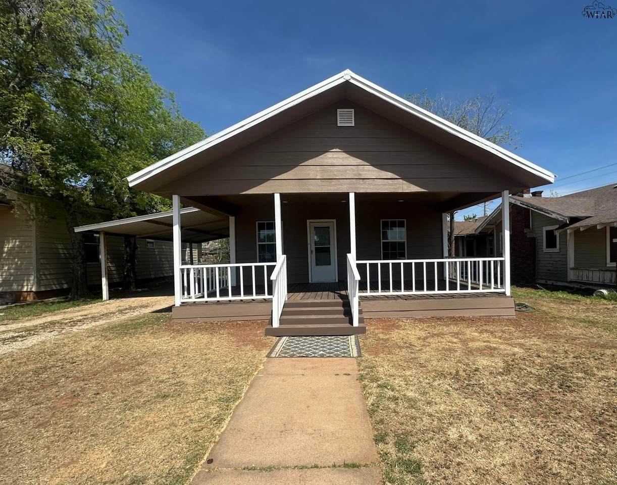 203 Highland Avenue - Photo 1