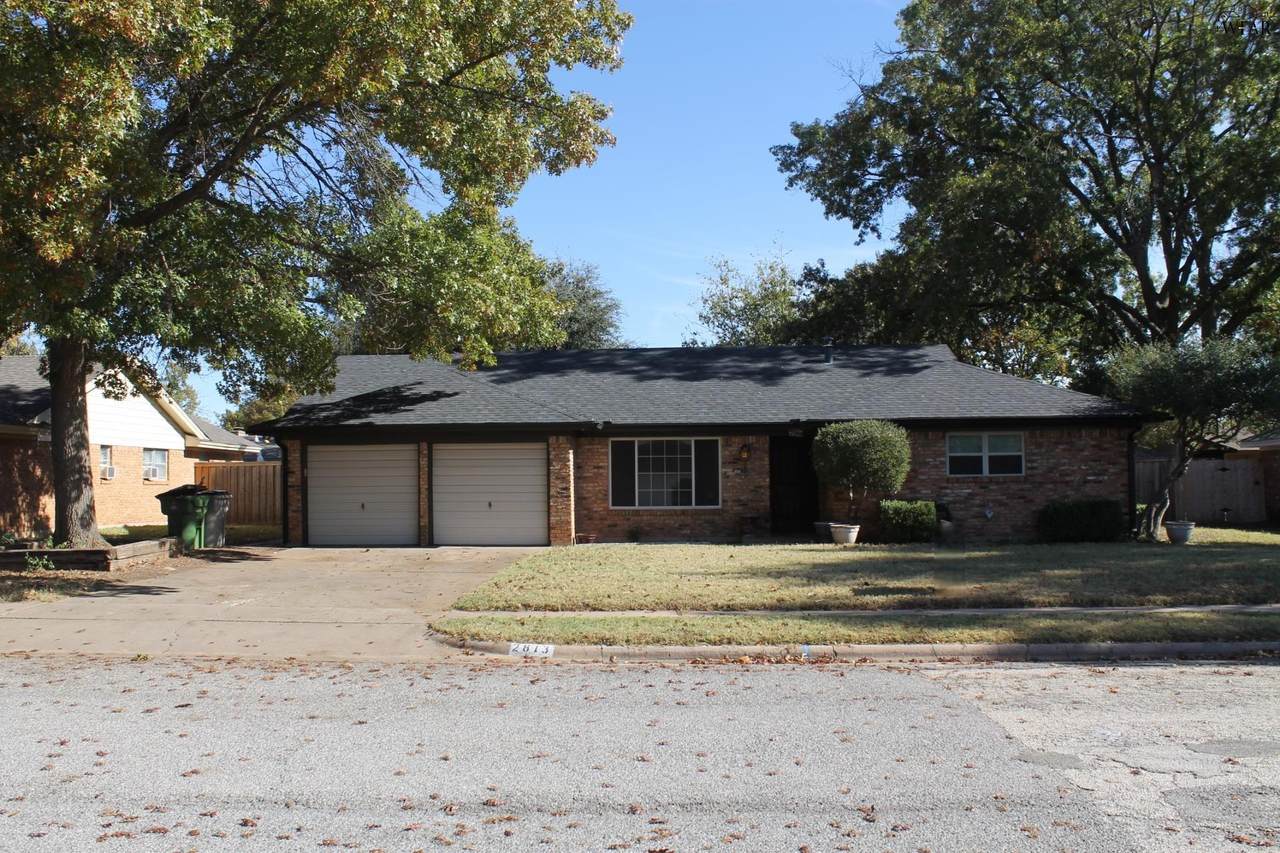 2813 Lambeth Way - Photo 1