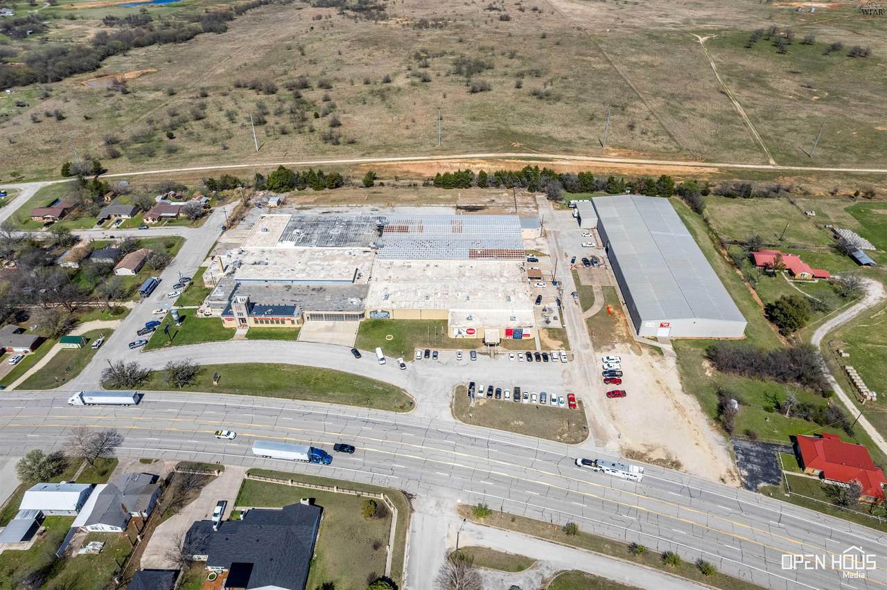 917 Hwy 82 - Photo 1