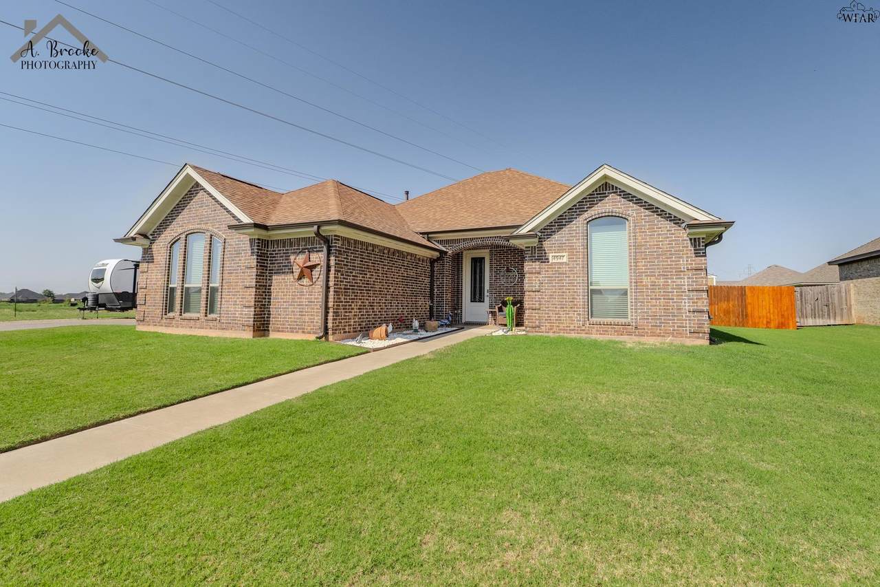 4947 Olympic Drive - Photo 1