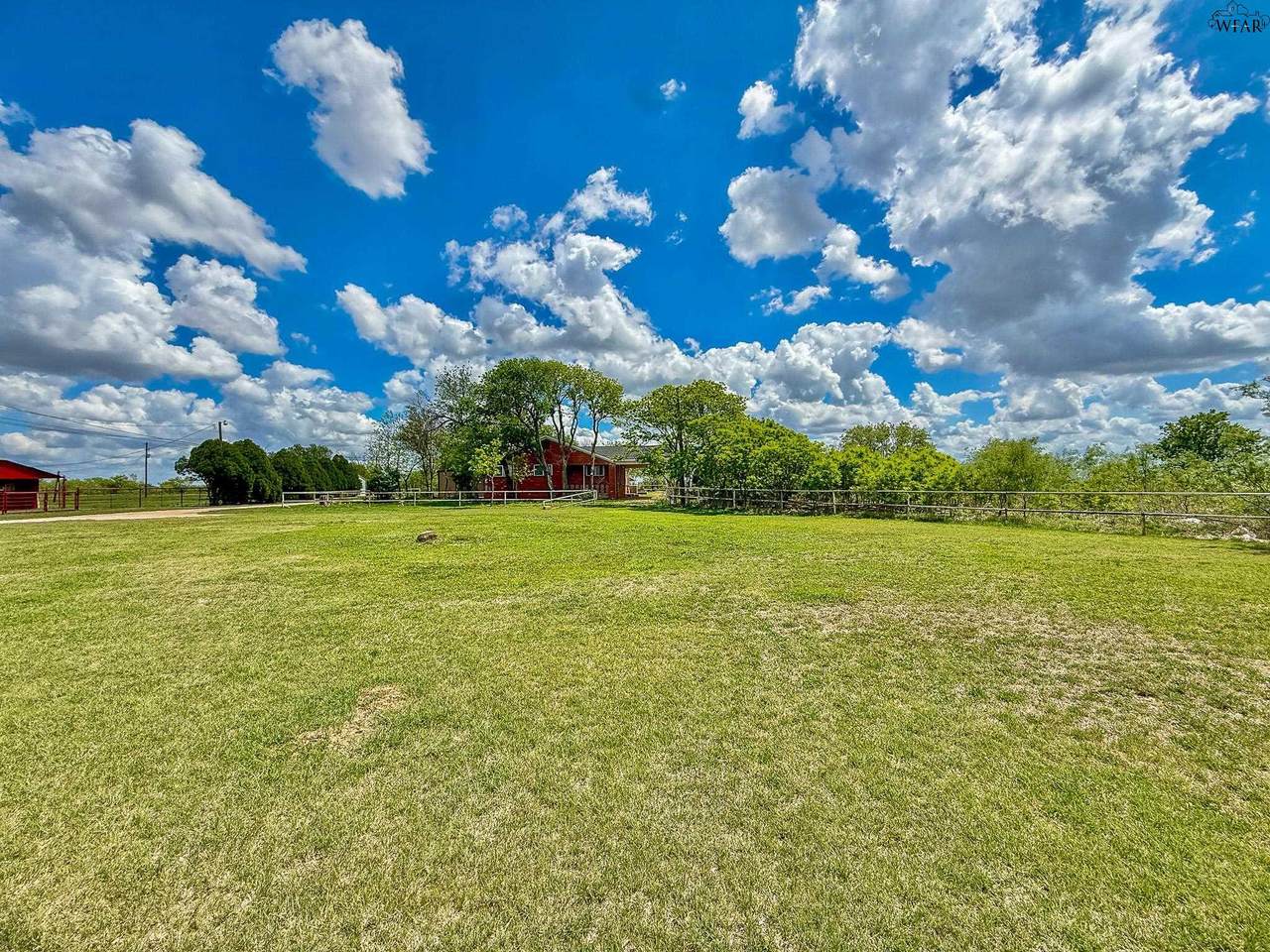 9485 Seymour Highway - Photo 1