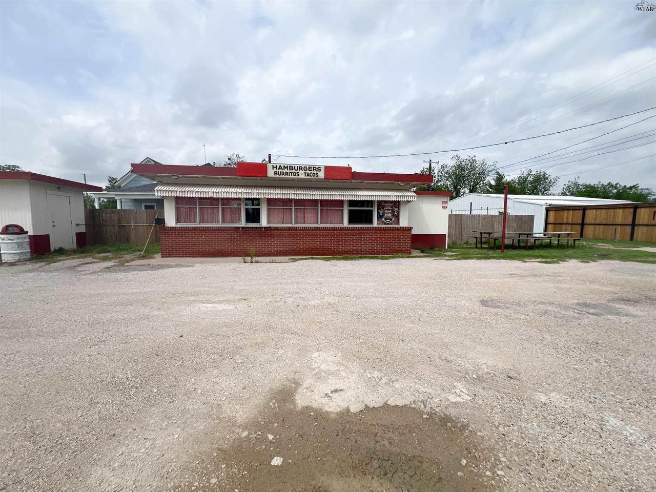 302 Omega Street - Photo 1