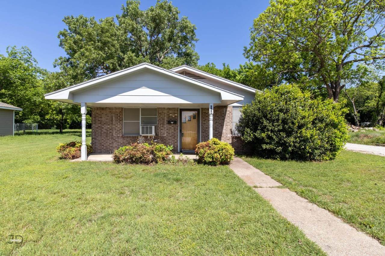 614 Mason Street - Photo 1