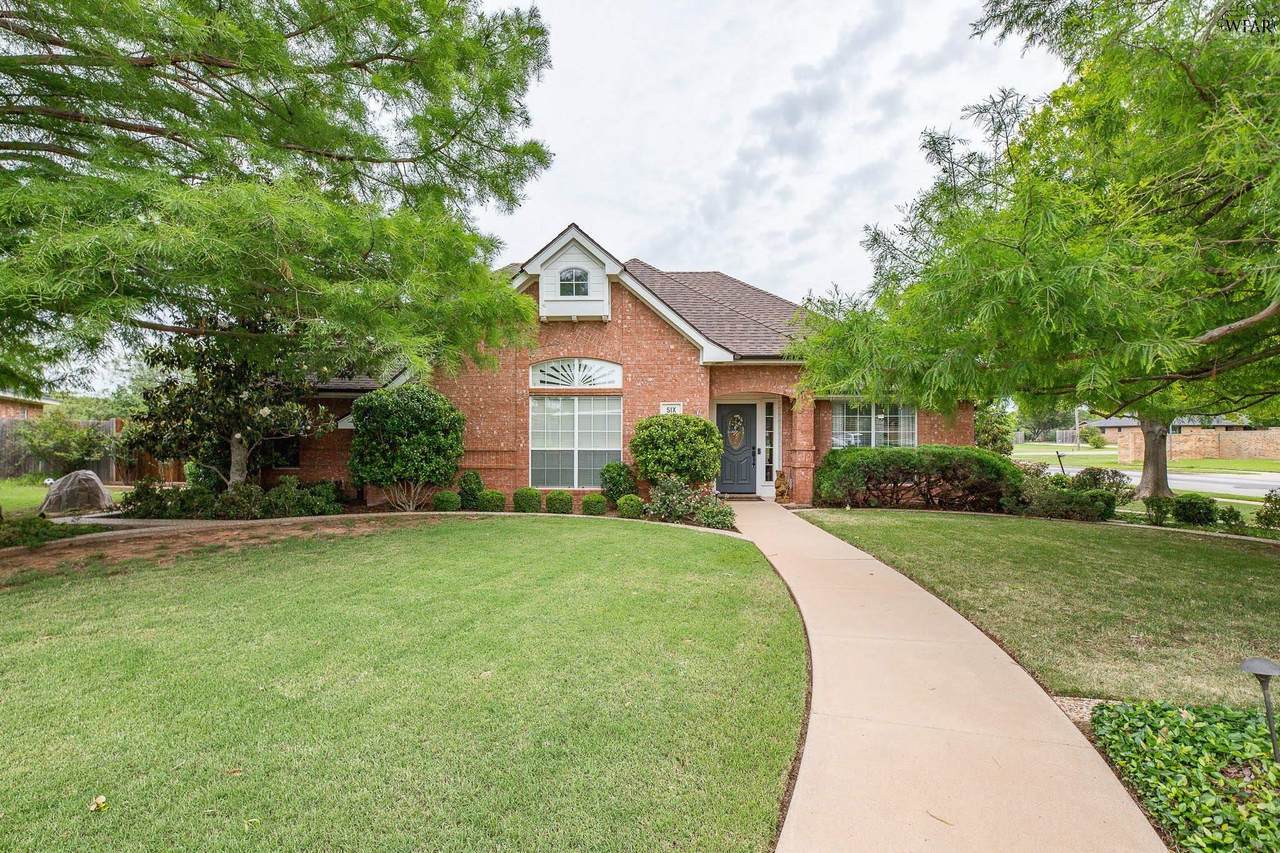 6 Colina Circle - Photo 1