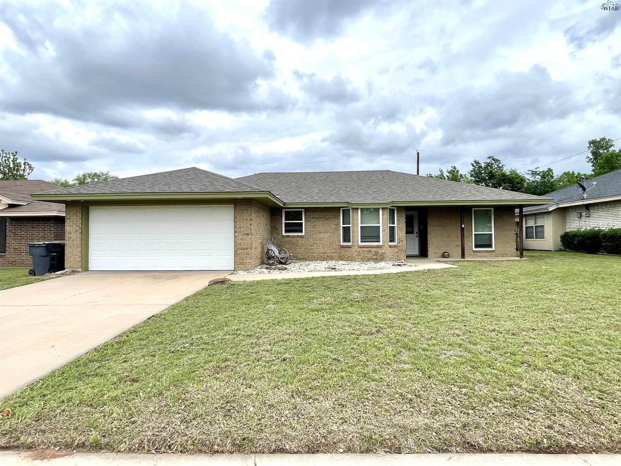 2114 Selma Drive - Photo 1
