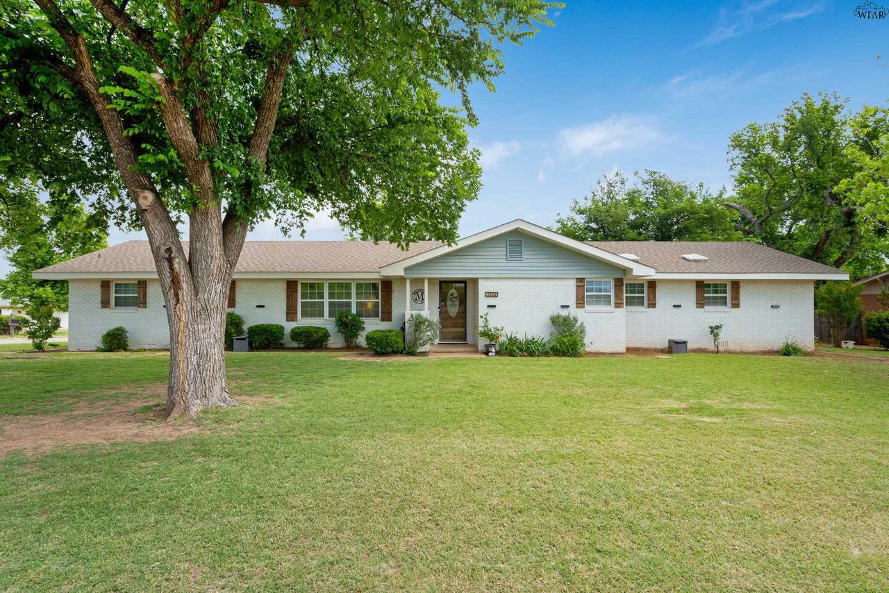 1513 Johnson Road - Photo 1