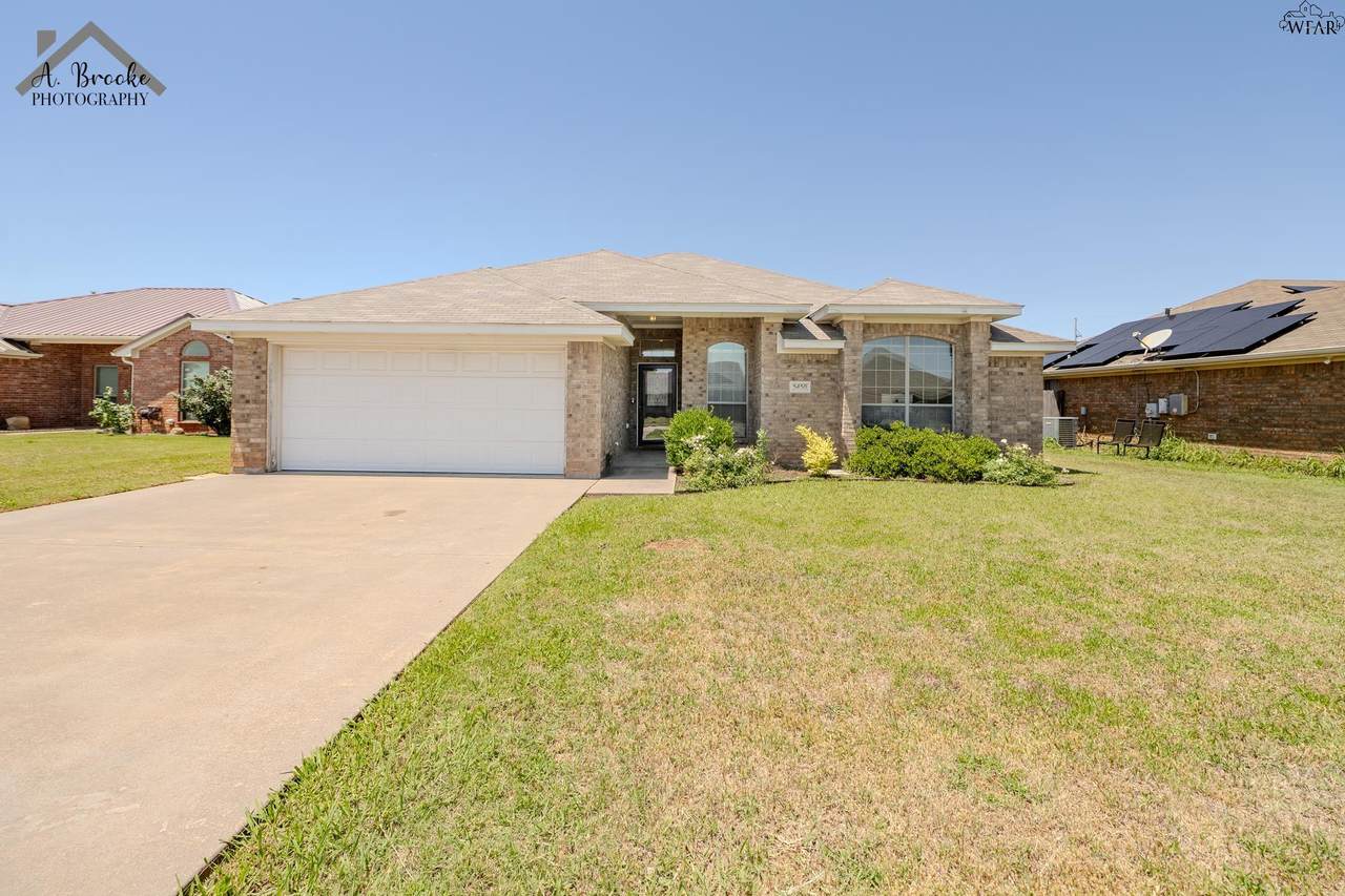 5450 Carlson Street - Photo 1