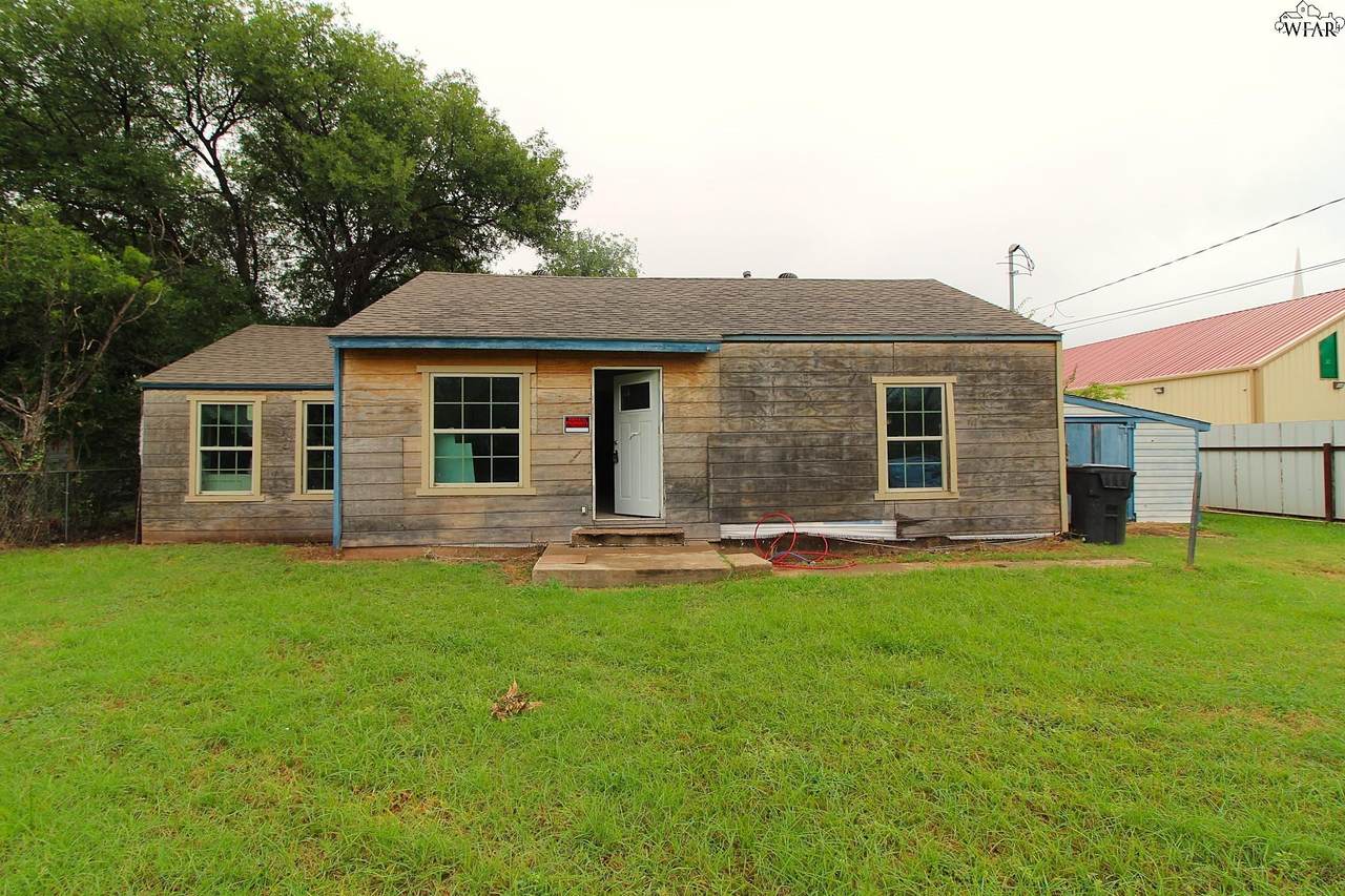 1107 Harlan Avenue - Photo 1