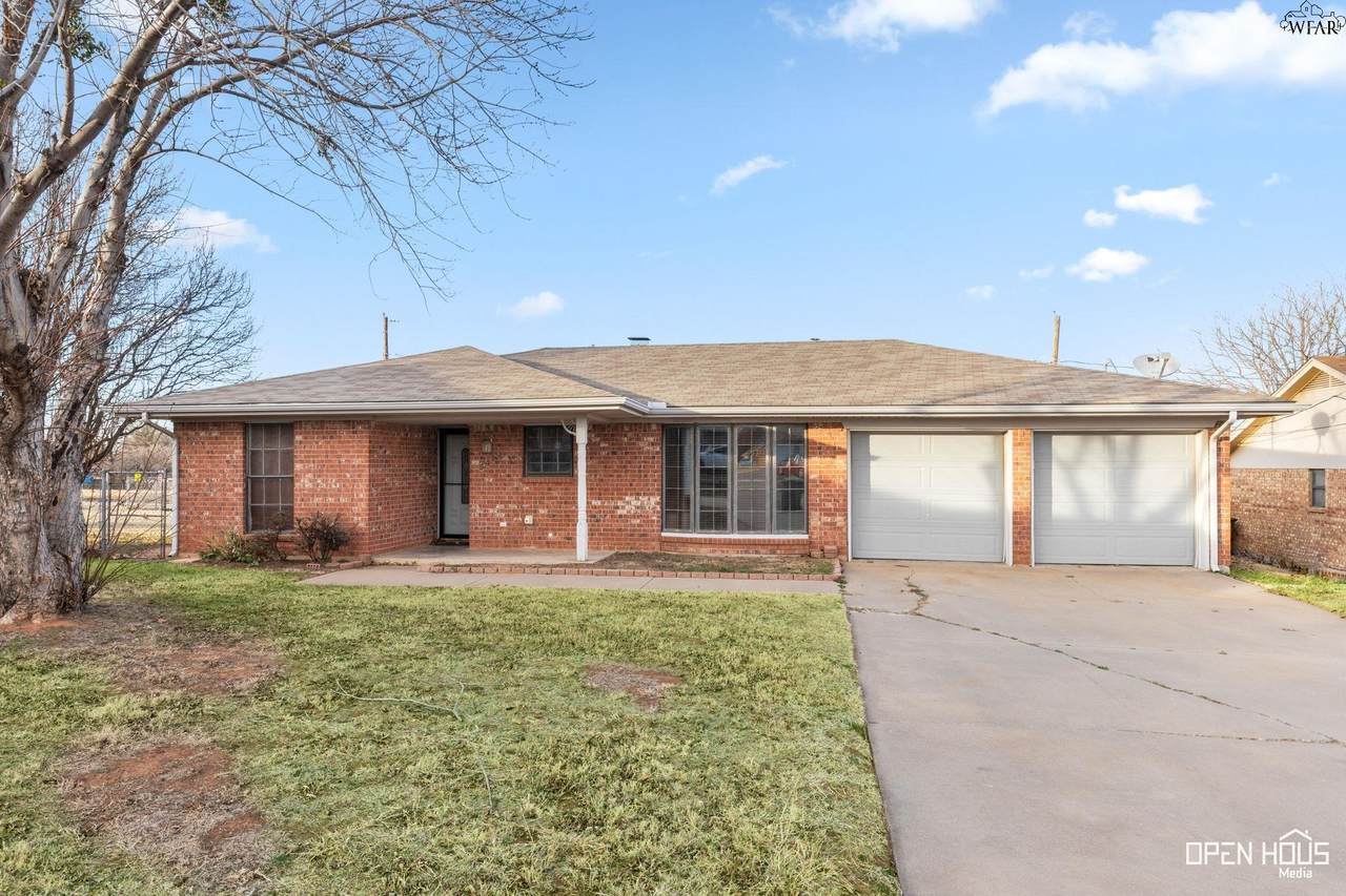 5410 Pebblestone Drive - Photo 1