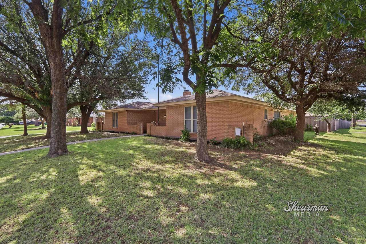 1200 Amherst Street - Photo 1