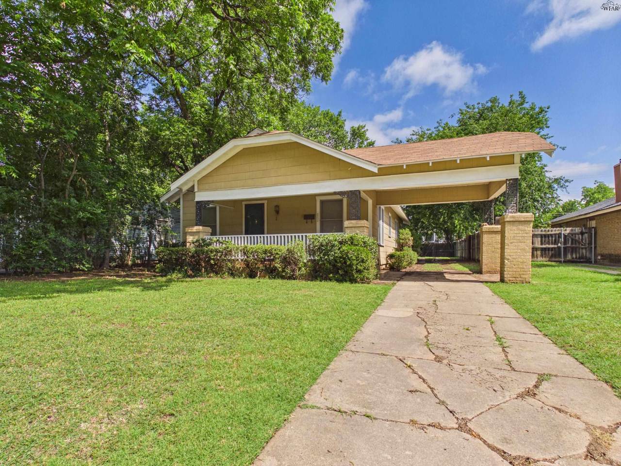 2202 Piedmont Place - Photo 1