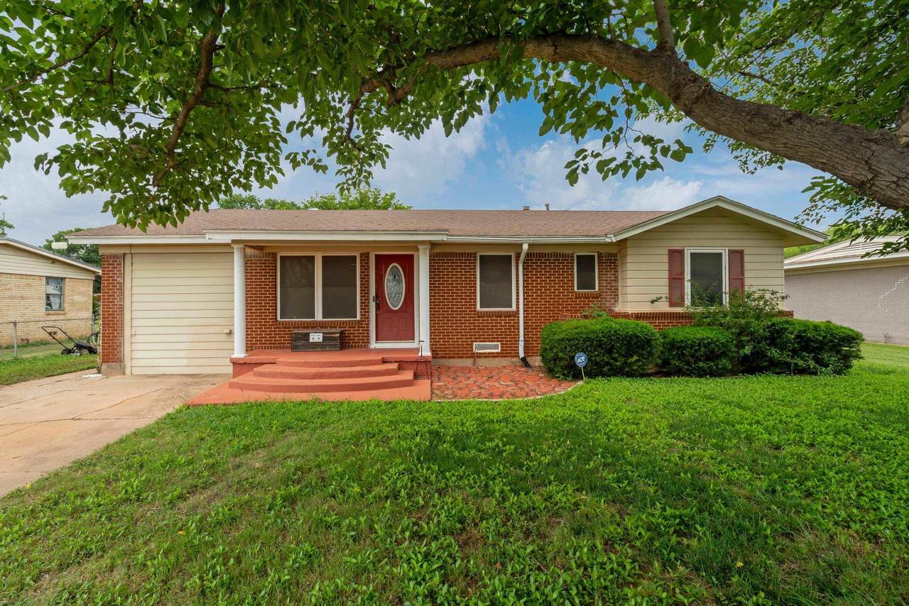 712 Alameda Street - Photo 1