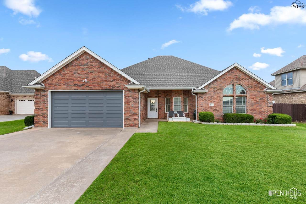 1011 Taylor Lane - Photo 1