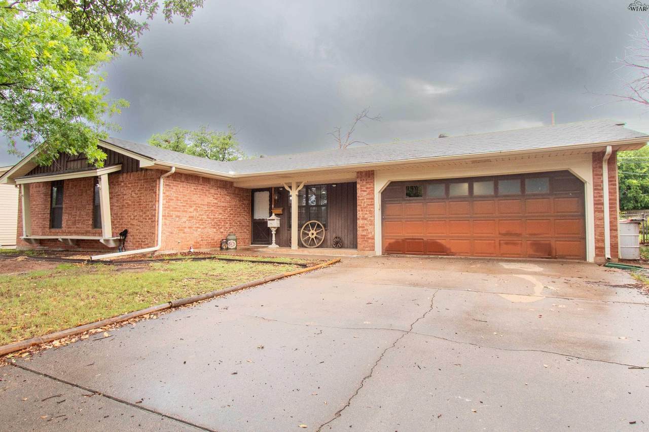 4648 El Capitan Drive - Photo 1