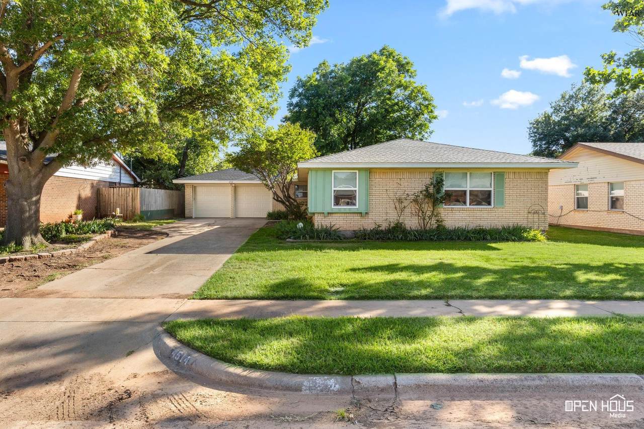 4514 Alamo Drive - Photo 1