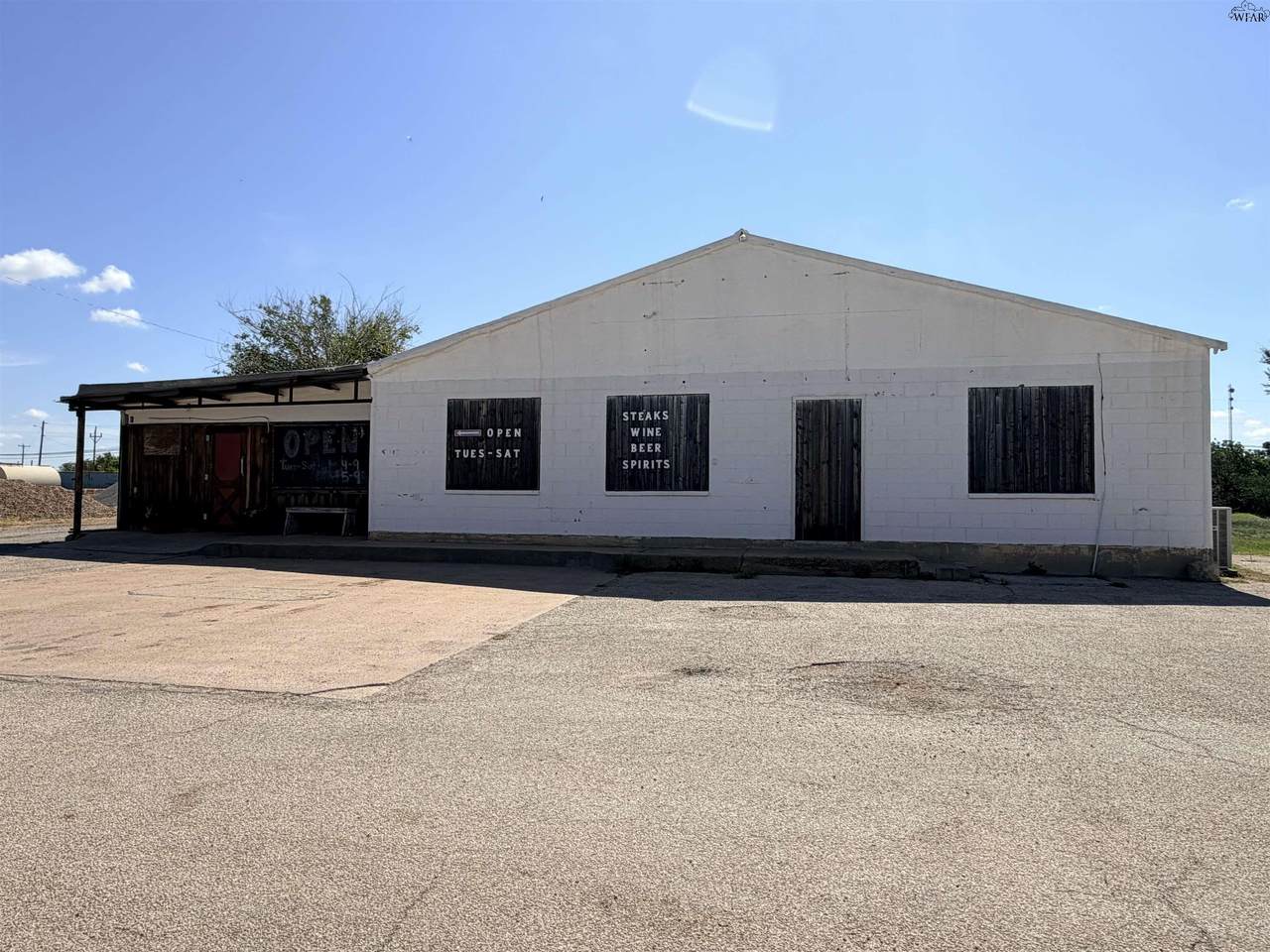 910 Main Street - Photo 1