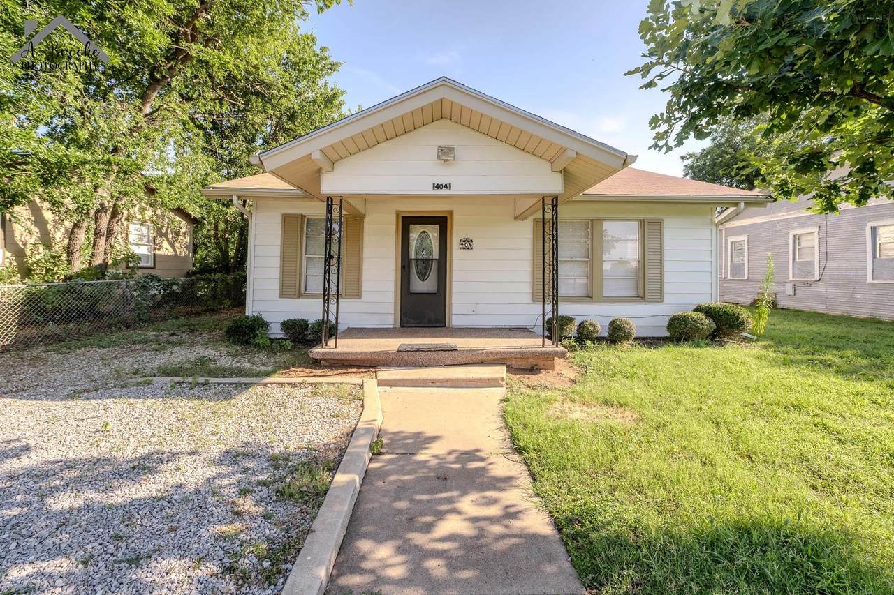 404 Washington Avenue - Photo 1