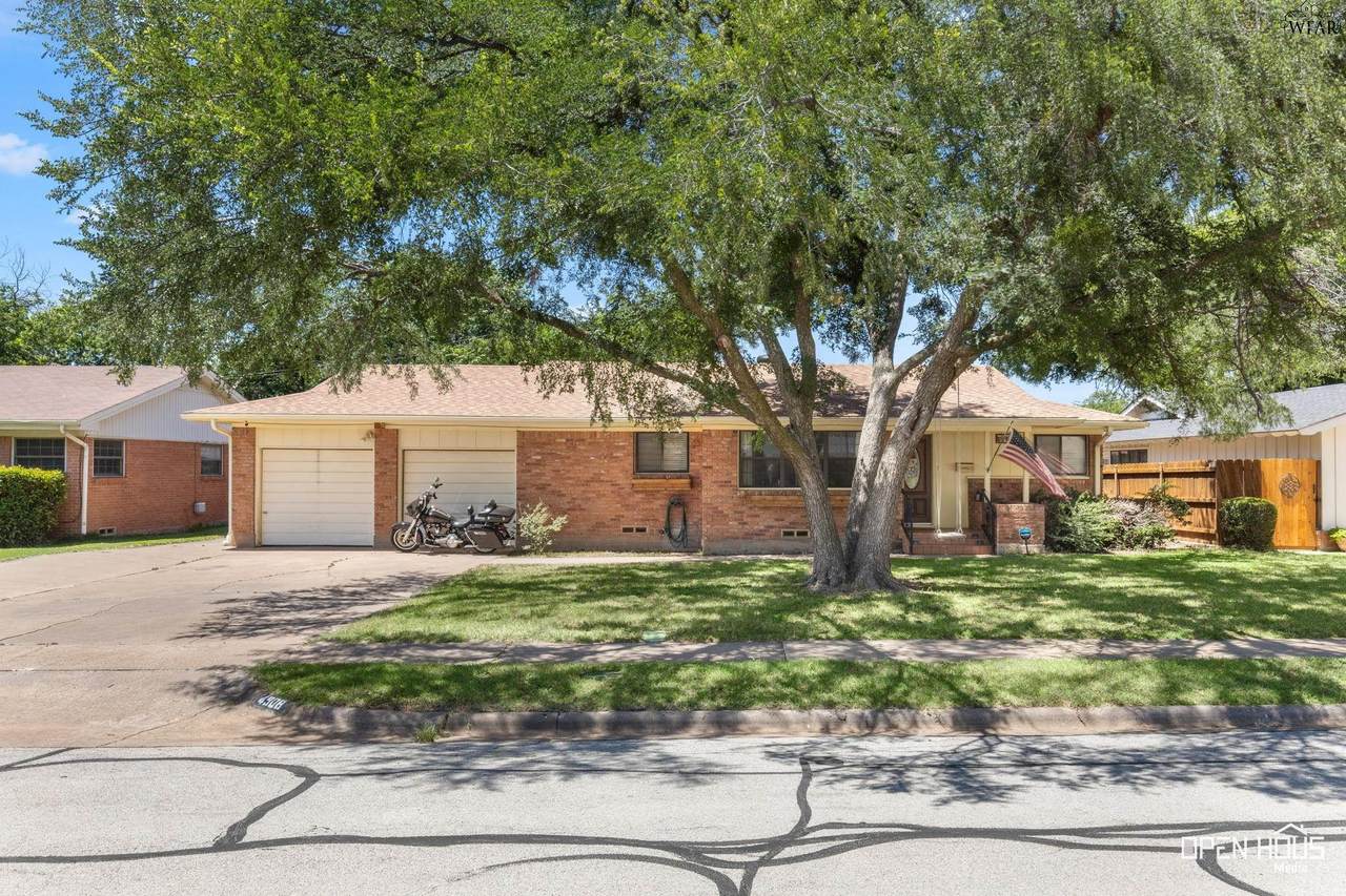 4908 Earl Street - Photo 1