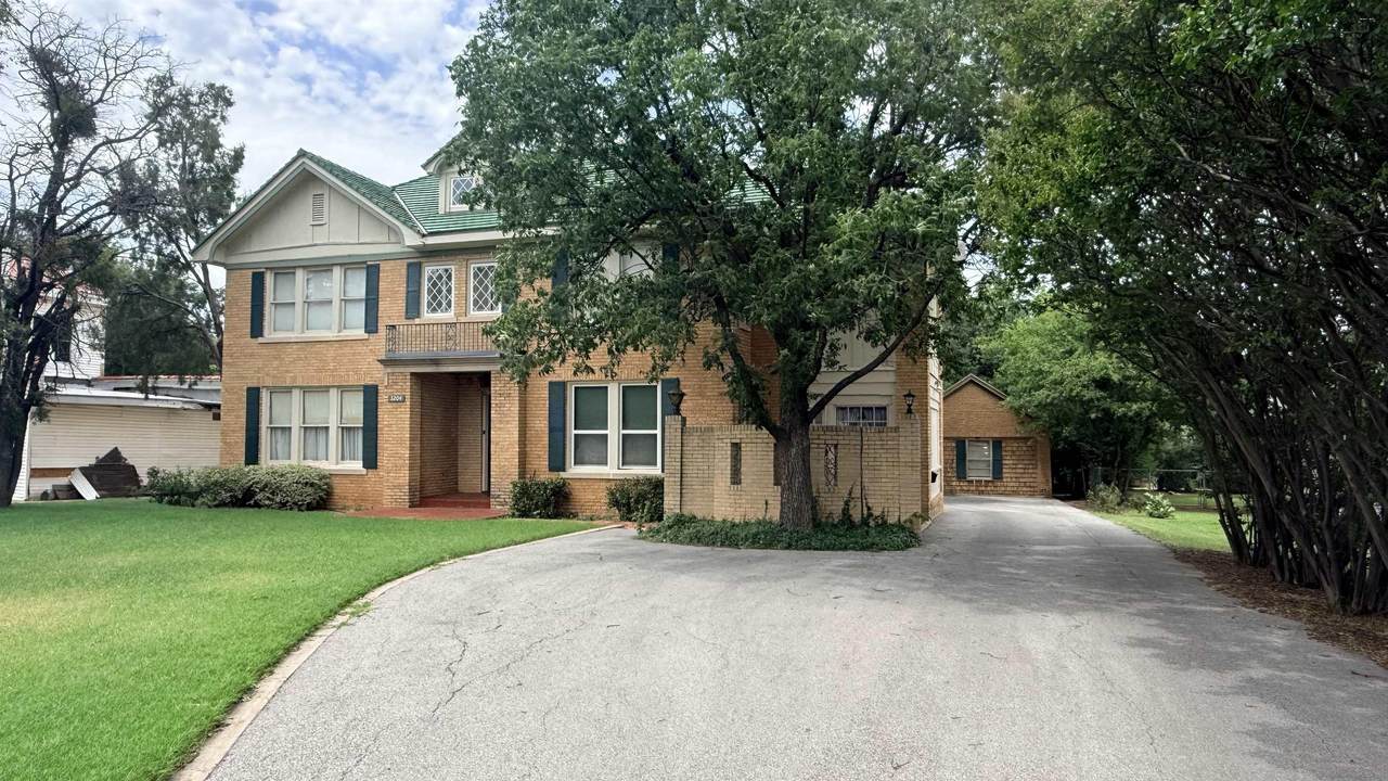 3204 Seymour Road - Photo 1