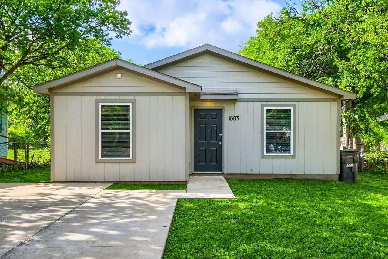 1603 Cole Street - Photo 1