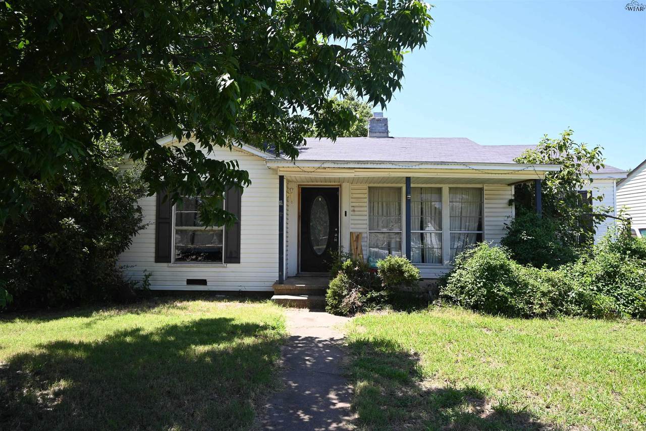 3201 Hollywood Avenue - Photo 1