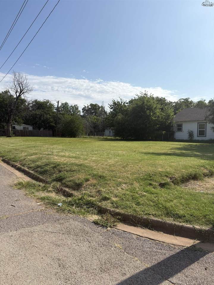 3116 Avenue S - Photo 1
