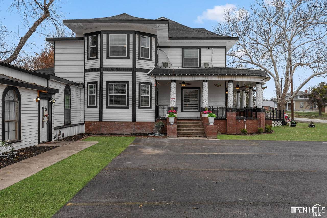 405 Gilbert Street - Photo 1